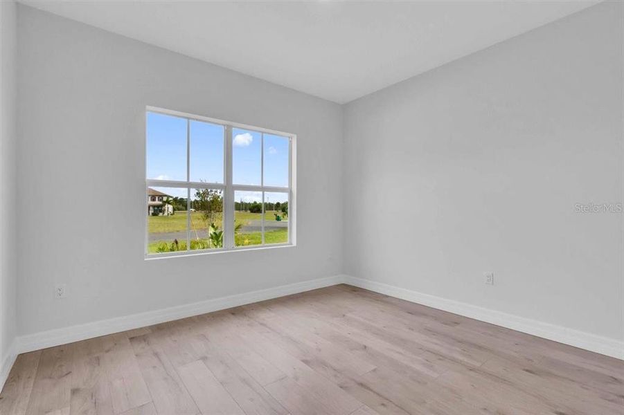 Spacious, unfurnished interior of a new home in , Punta Gorda (Image 31).