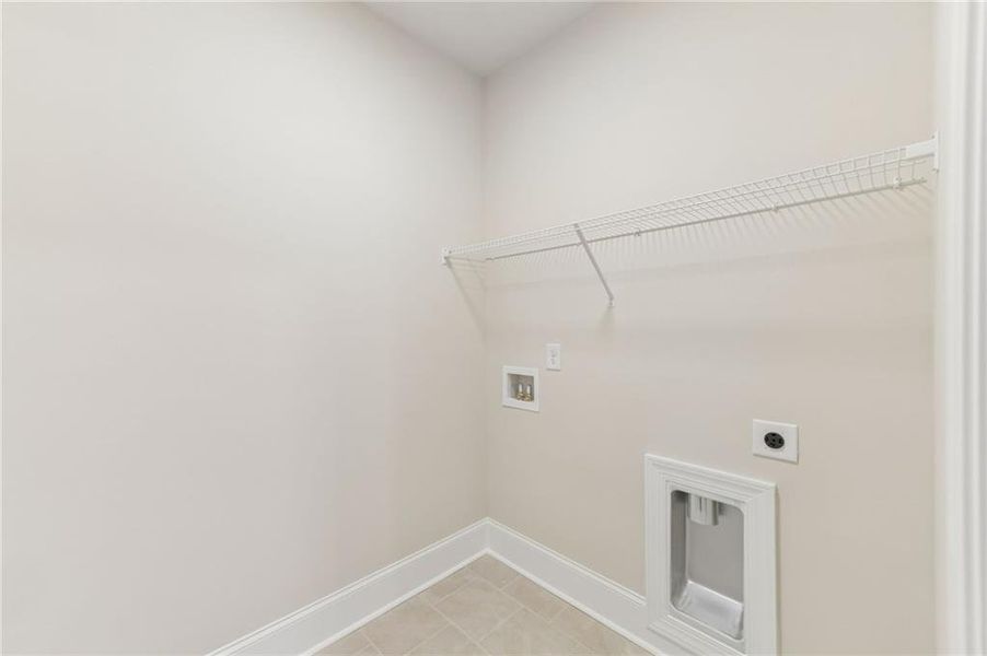 Spacious, unfurnished interior of a new home in Aberdeen, Hoschton (Image 23). Spacious, unfurnished interior of a new home in Aberdeen, Hoschton (Image 23).