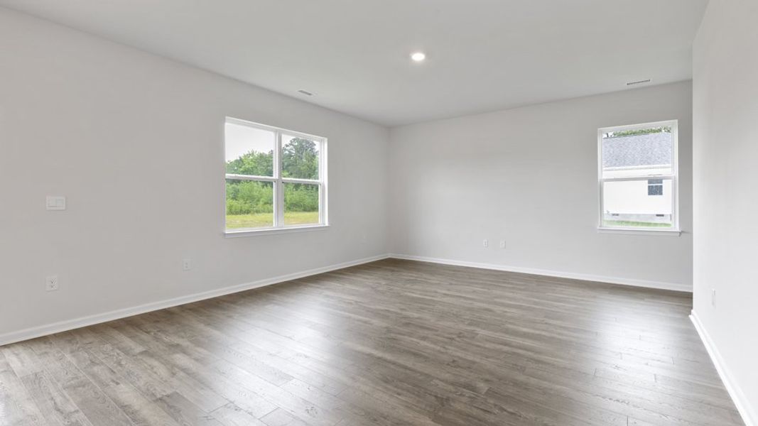 Spacious, unfurnished interior of a new home in Villa Grande, Winterville (Image 22).