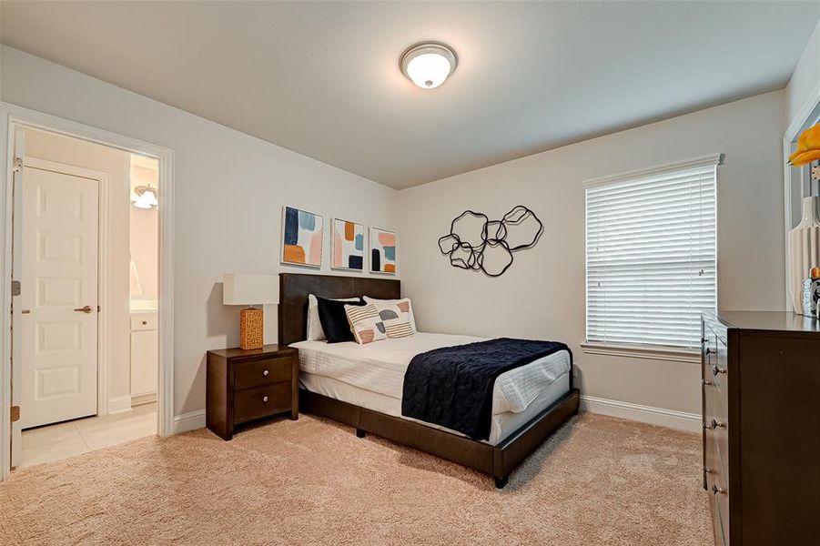 Furnished interior view inside a new home in Lago Mar, Texas City (Image 19).