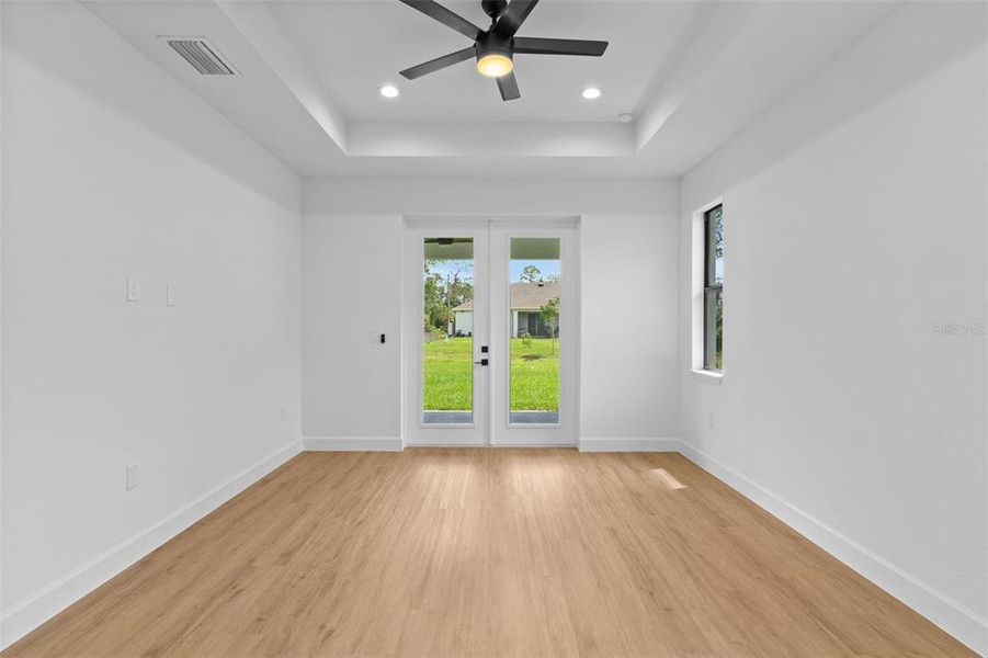 Spacious, unfurnished interior of a new home in , North Port (Image 22).