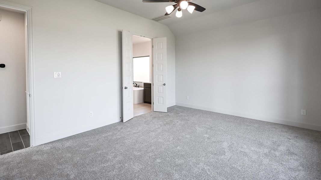 Spacious, unfurnished interior of a new home in Juniper Springs, Lockhart (Image 16). Spacious, unfurnished interior of a new home in Juniper Springs, Lockhart (Image 16).