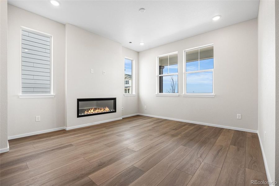 Spacious, unfurnished interior of a new home in Barefoot Village, Firestone (Image 22).