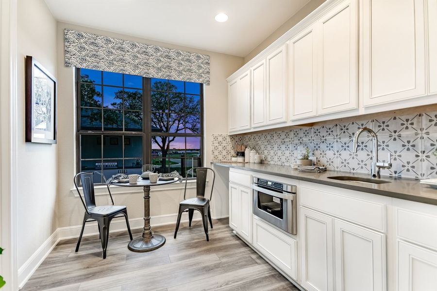 Representative furnished interior of a home built from the Casita by Giddens Homes in Whispering Wind, Bertram (Image 13).
