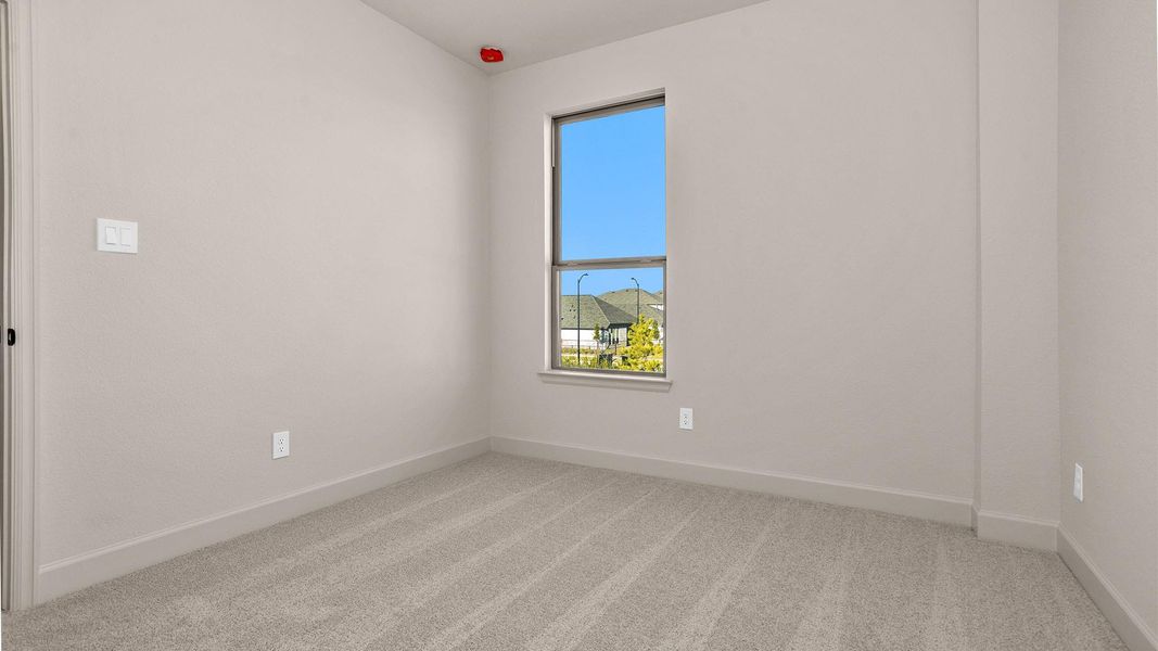 Spacious, unfurnished interior of a new home in Bridgeland 50', Cypress (Image 6).