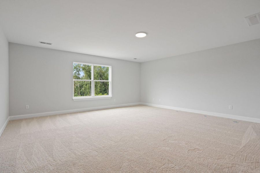 Spacious, unfurnished interior of a new home in Founders Club, Moore (Image 20).