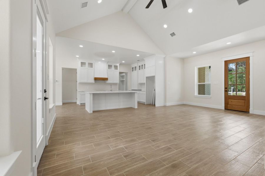 Spacious, unfurnished interior of a new home in , Dayton (Image 32).