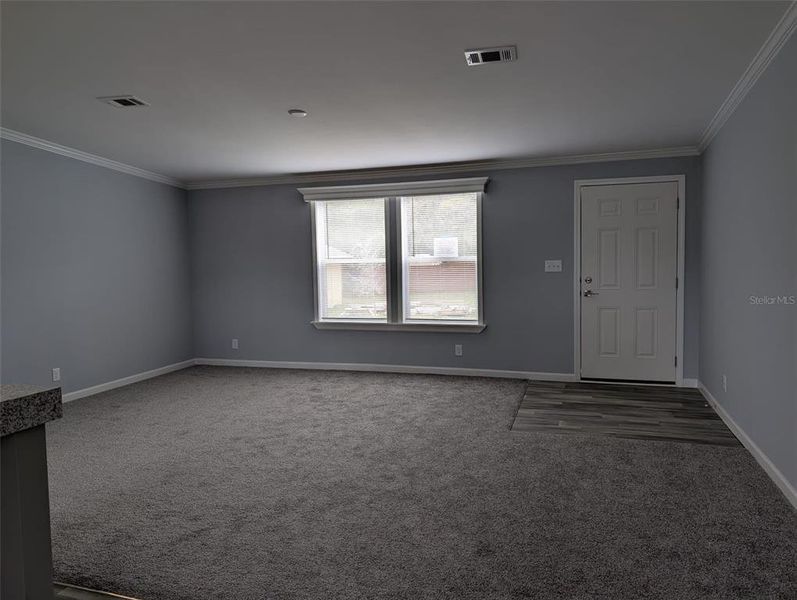 Spacious, unfurnished interior of a new home in , Hudson (Image 7).