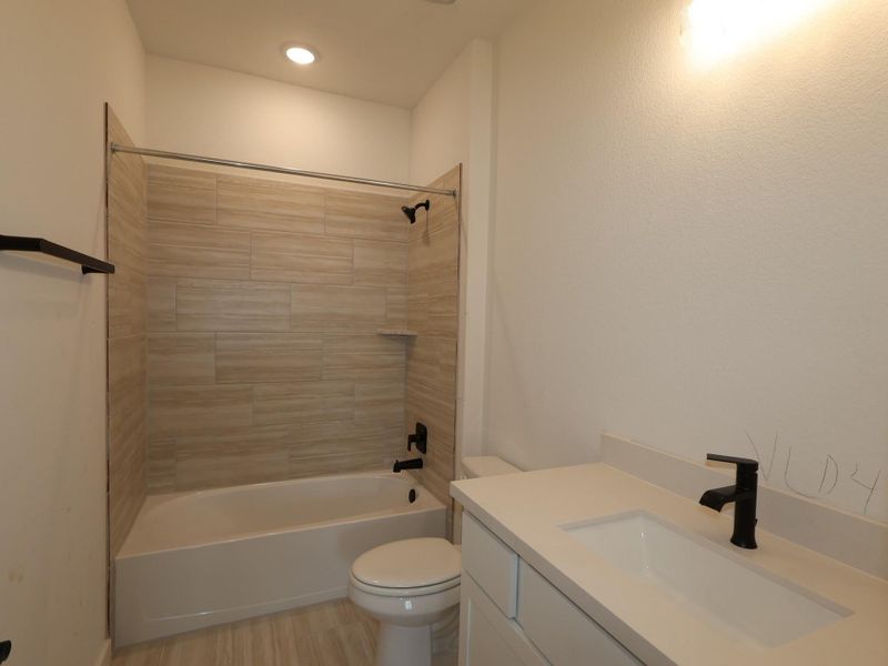 Furnished interior view inside a new home in Edgewood, Leander (Image 6). Furnished interior view inside a new home in Edgewood, Leander (Image 6).