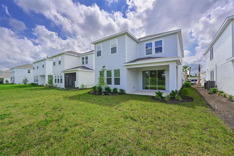 Front exterior of a new home in , Nokomis, FL, highlighting curb appeal (Image 17).