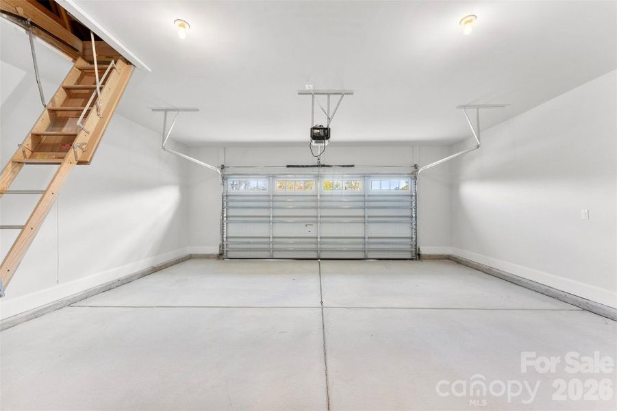 Spacious, unfurnished interior of a new home in The Courtyards on New Hope, Gastonia (Image 24). Spacious, unfurnished interior of a new home in The Courtyards on New Hope, Gastonia (Image 24).
