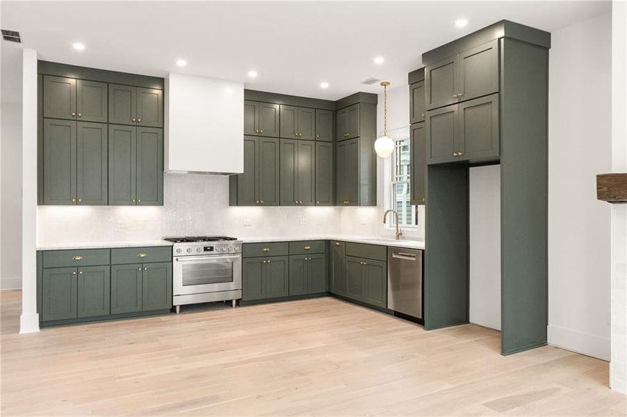 Furnished interior view inside a new home in , Chattahoochee Hills (Image 5).