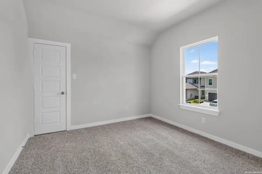 Spacious, unfurnished interior of a new home in Hickory Ridge, Elmendorf (Image 14).