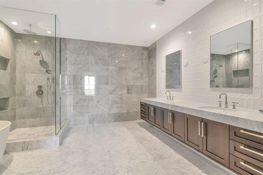 Furnished interior view inside a new home in , Tampa (Image 57).