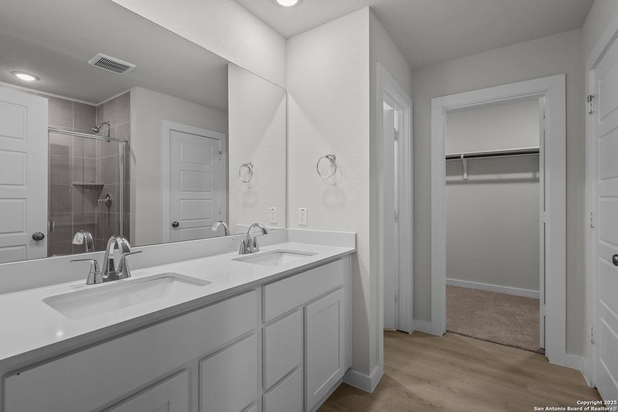 Furnished interior view inside a new home in Rosemont Hill, San Antonio (Image 6).