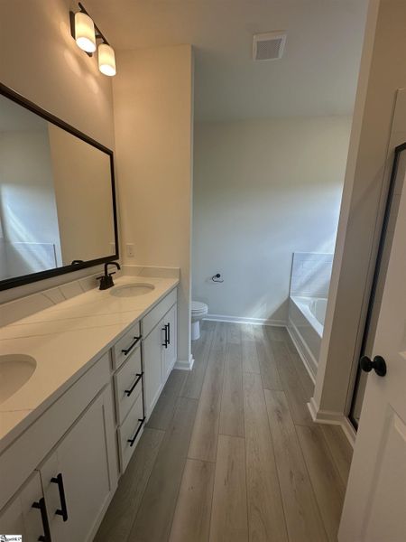 Furnished interior view inside a new home in Shiloh Trail, Wellford (Image 12). Furnished interior view inside a new home in Shiloh Trail, Wellford (Image 12).