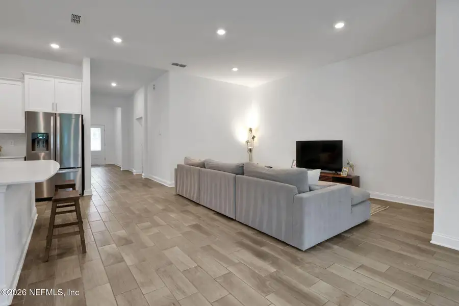 Furnished interior view inside a new home in Cross Creek, Green Cove Springs (Image 6).