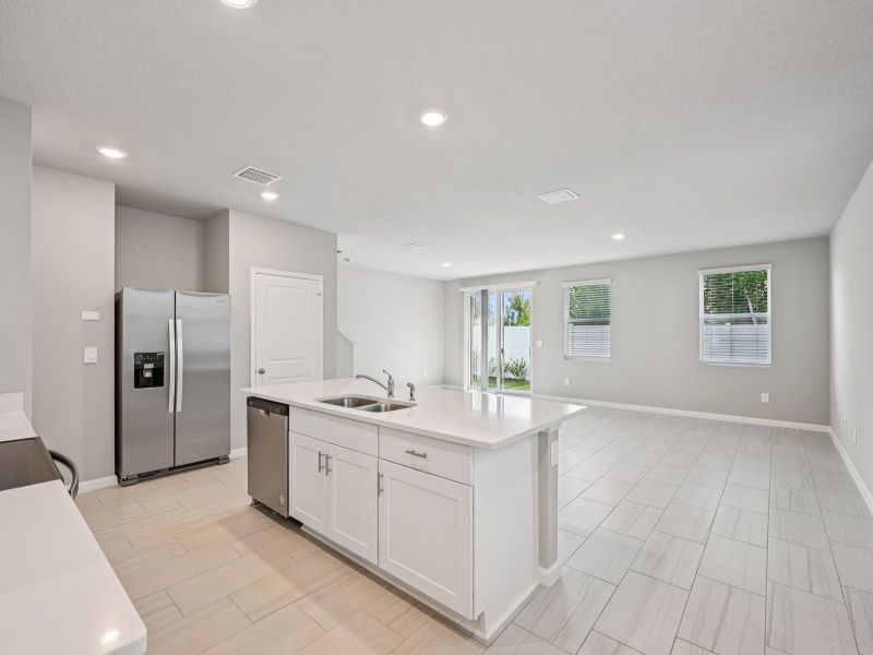 The Sandpiper End at 514 Salisbury Cir