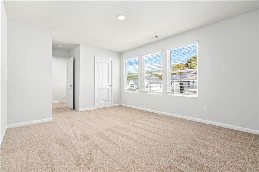Spacious, unfurnished interior of a new home in Jones Crossing, Hogansville (Image 13). Spacious, unfurnished interior of a new home in Jones Crossing, Hogansville (Image 13).