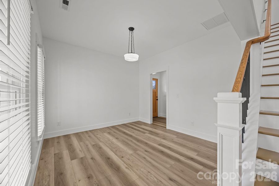 Spacious, unfurnished interior of a new home in , Salisbury (Image 38).