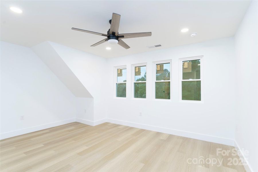 Spacious, unfurnished interior of a new home in , Denver (Image 22).