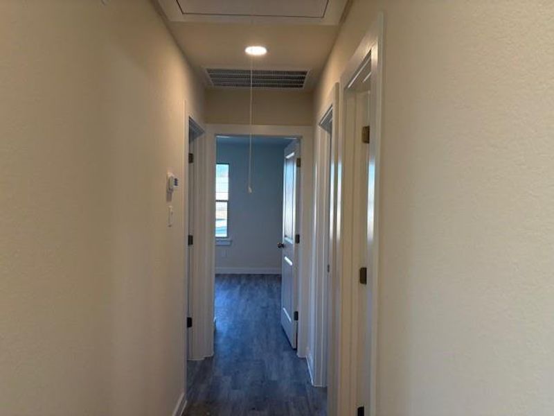 Spacious, unfurnished interior of a new home in , Hempstead (Image 12).