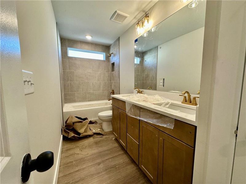 Furnished interior view inside a new home in Twin Lakes, Hoschton (Image 5).