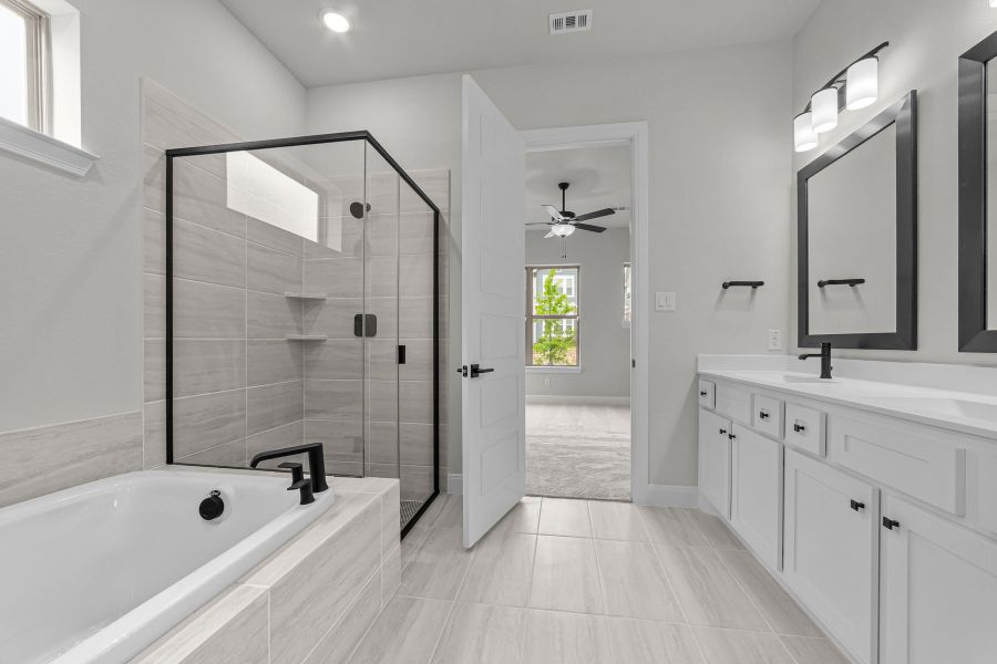 The Marietta - Owner's Bath