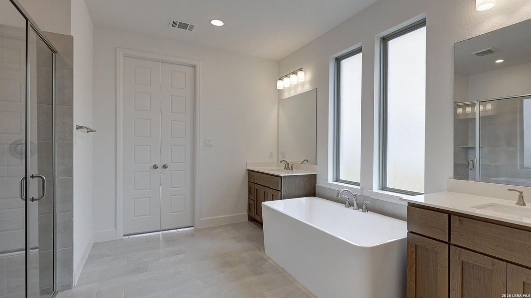 Furnished interior view inside a new home in Ladera, San Antonio (Image 6).