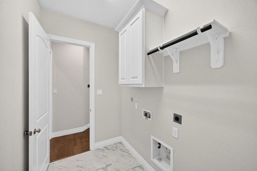 Spacious, unfurnished interior of a new home in Audubon 60′, Magnolia (Image 22). Spacious, unfurnished interior of a new home in Audubon 60′, Magnolia (Image 22).