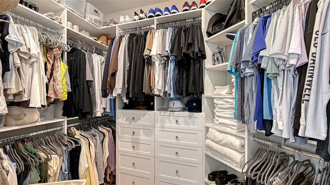 Close-up of interior finishes inside a home in , Bradenton (Image 20).