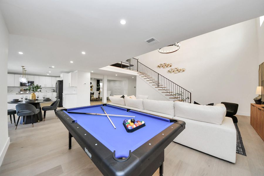 This furnished home is an entertainer's dream! This furnished home is an entertainer's dream!