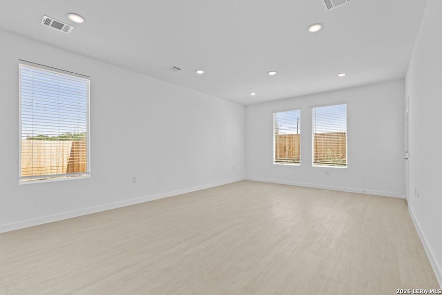 Spacious, unfurnished interior of a new home in Stone Garden, San Antonio (Image 28). Spacious, unfurnished interior of a new home in Stone Garden, San Antonio (Image 28).