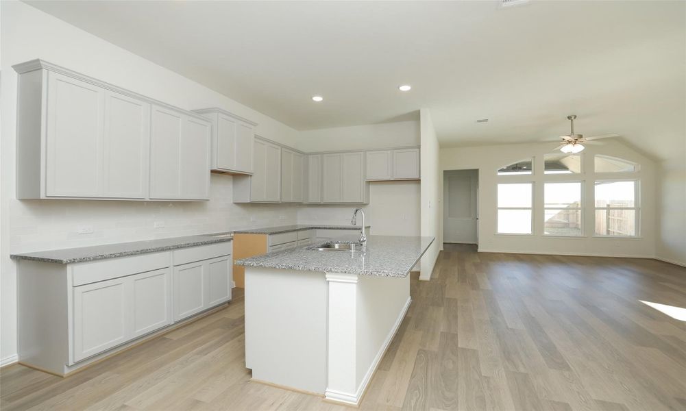 Image 14 of a home in River Ranch.