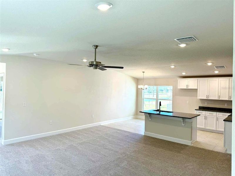 Spacious, unfurnished interior of a new home in , St. Cloud (Image 5).