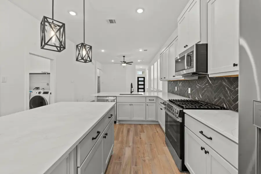 Photos are REPRESENTATIVE of the home /floor plan and are NOT of the actual home.  Selections, features, and room options may vary.