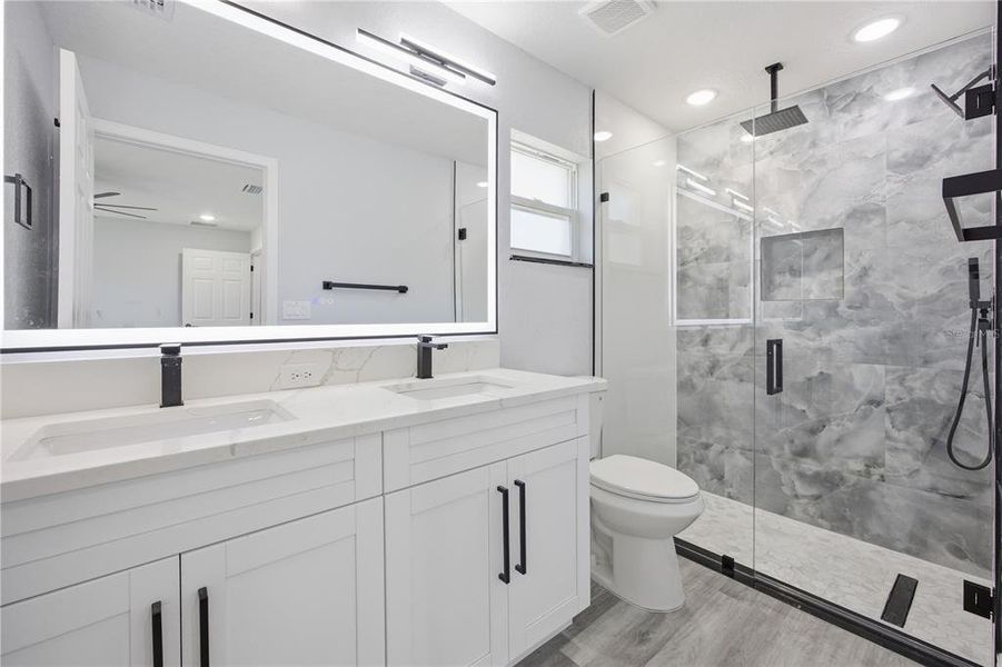 Furnished interior view inside a new home in , Ocala (Image 7).