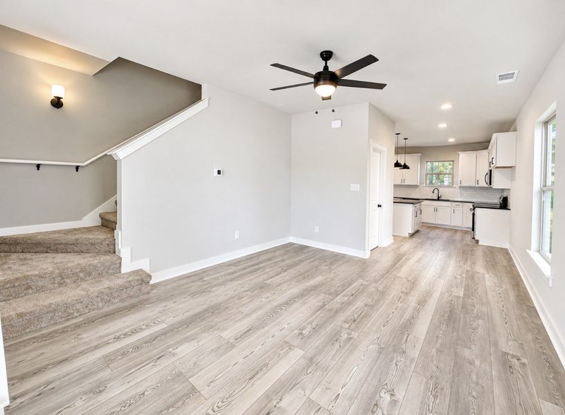 Spacious, unfurnished interior of a new home in Hickory Cove, Burns (Image 17).