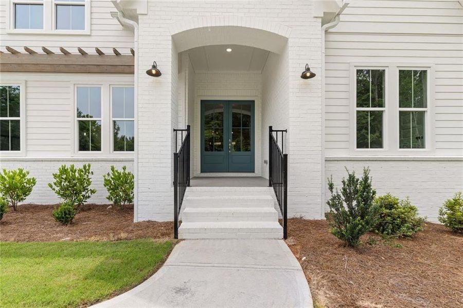 Exterior details and patio area of a home in , Gainesville (Image 33).