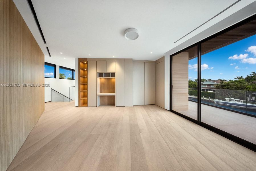 Spacious, unfurnished interior of a new home in , Coral Gables (Image 44). Spacious, unfurnished interior of a new home in , Coral Gables (Image 44).