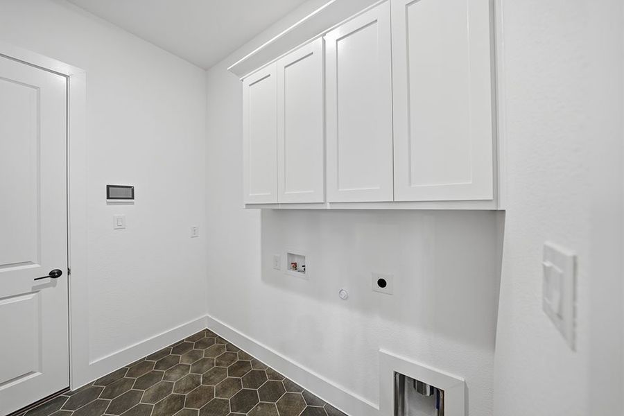 Spacious, unfurnished interior of a new home in Brookhollow West, Prosper (Image 20). Spacious, unfurnished interior of a new home in Brookhollow West, Prosper (Image 20).