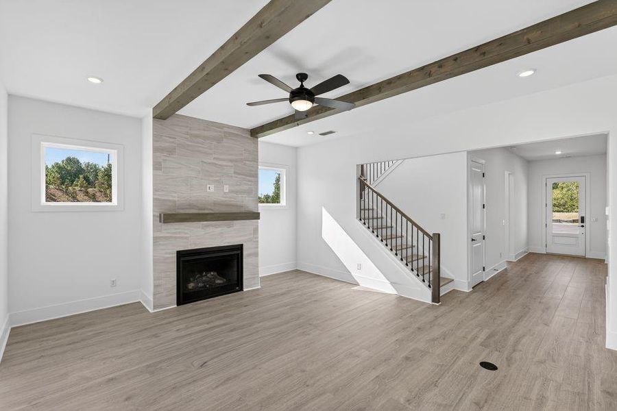 Spacious, unfurnished interior of a new home in Wayt Farm, Cumming (Image 28).