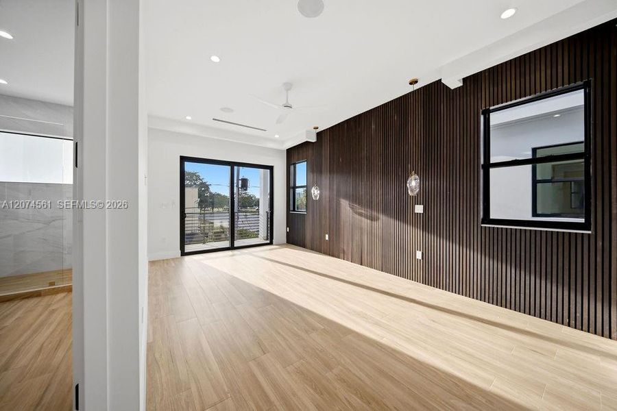 Spacious, unfurnished interior of a new home in , Fort Lauderdale (Image 51).