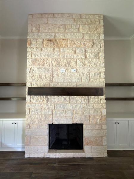 Sample of building materials used in homes in , Tyler (Image 25).