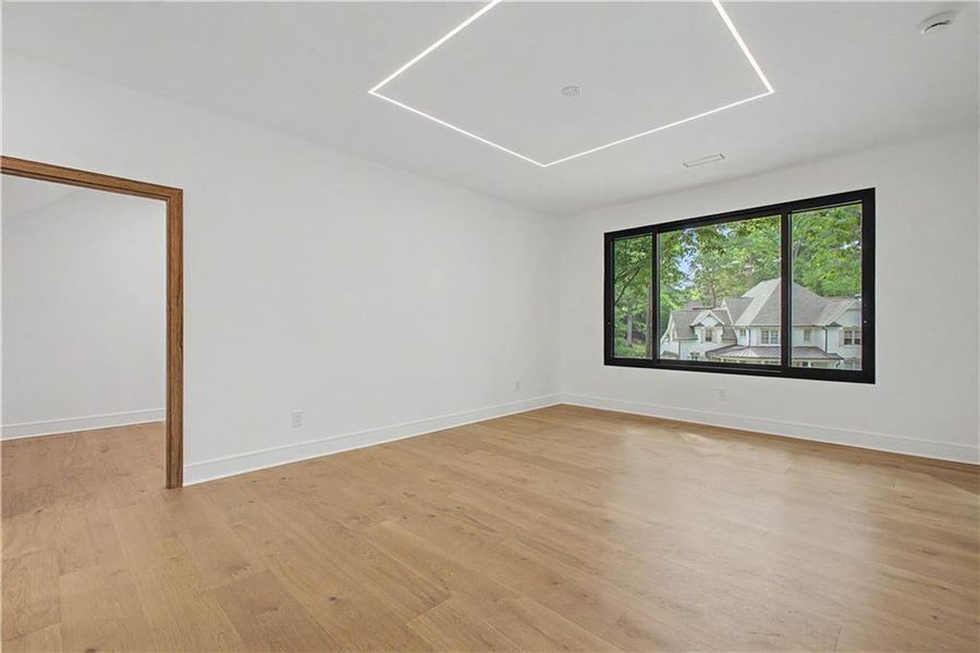Spacious, unfurnished interior of a new home in , Atlanta (Image 26).