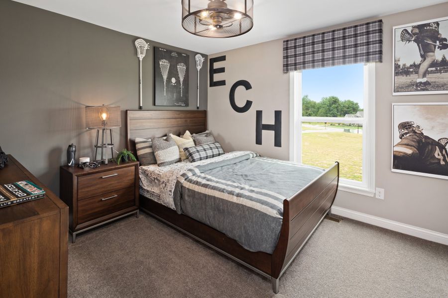 Representative furnished interior of a home built from the Everett by Fischer Homes in Woodberry, Canton (Image 29).