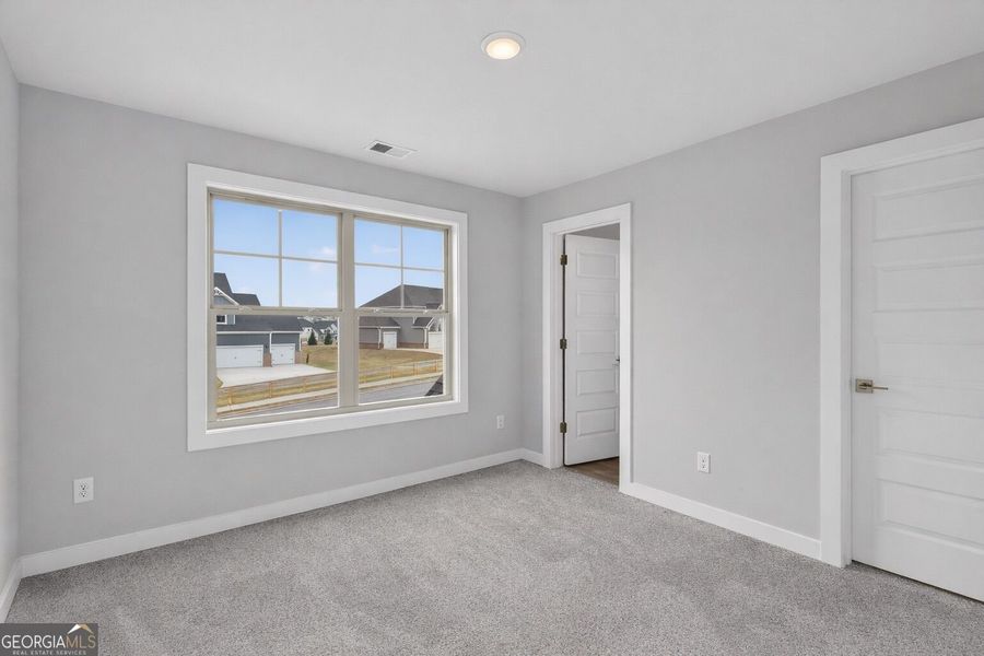 Spacious, unfurnished interior of a new home in The Manor at Gainesville Township, Gainesville (Image 18).