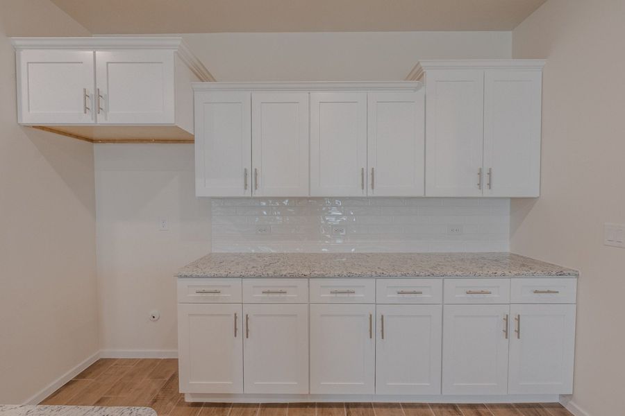 Furnished interior view inside a new home in Paseo Del Este, El Paso (Image 10).
