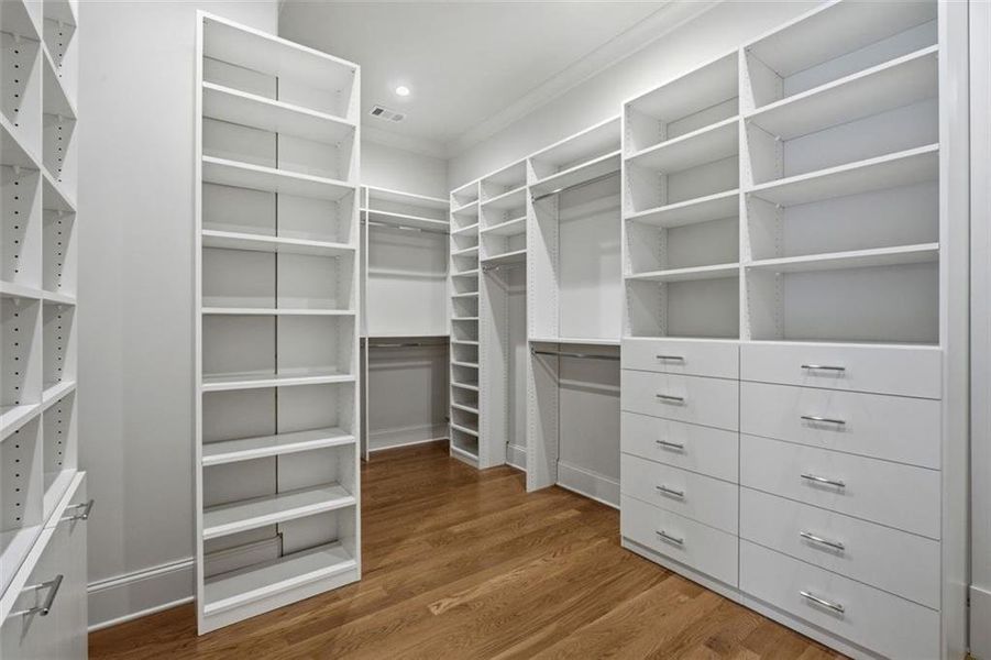 Image 58 of a home in .