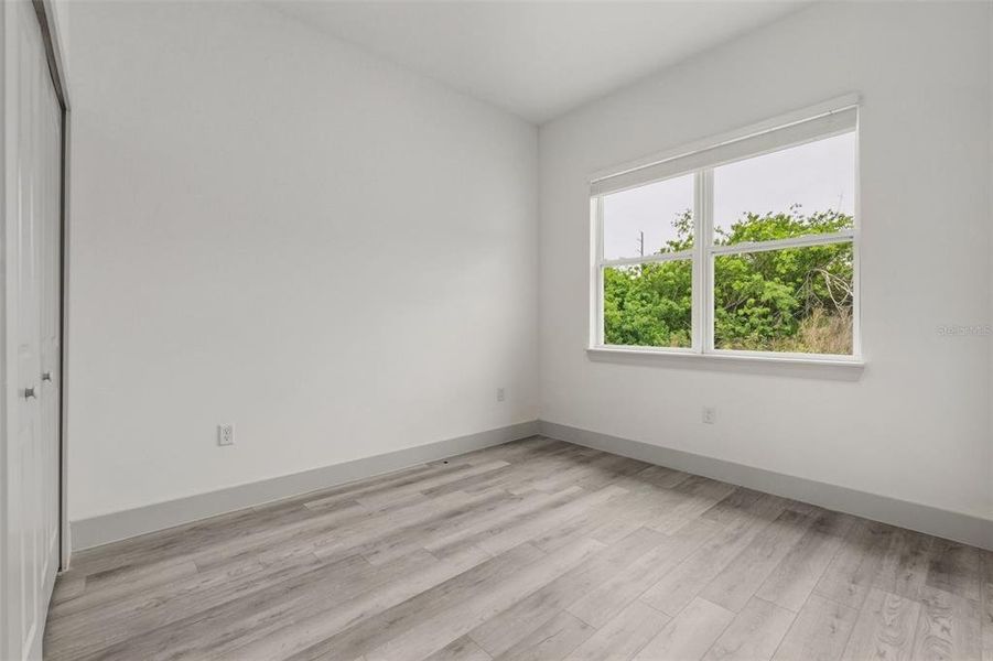 Spacious, unfurnished interior of a new home in , Port Charlotte (Image 18).